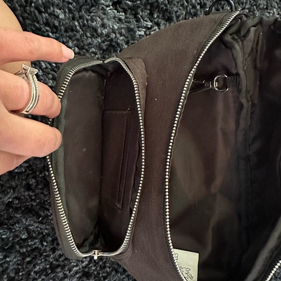 Belt Bag style Diaper Bag - Picture 4 of 6